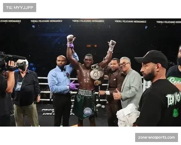 古巴新星约恩利埃尔南德斯十月十二日硬石酒店复出再战拳坛